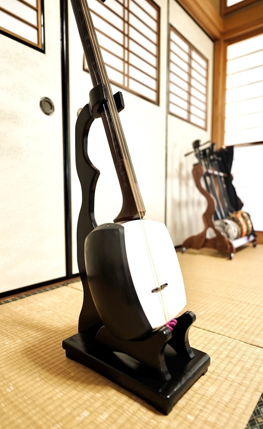 三味線・三線スタンド | 手作り木工 レスポーラー夢工房