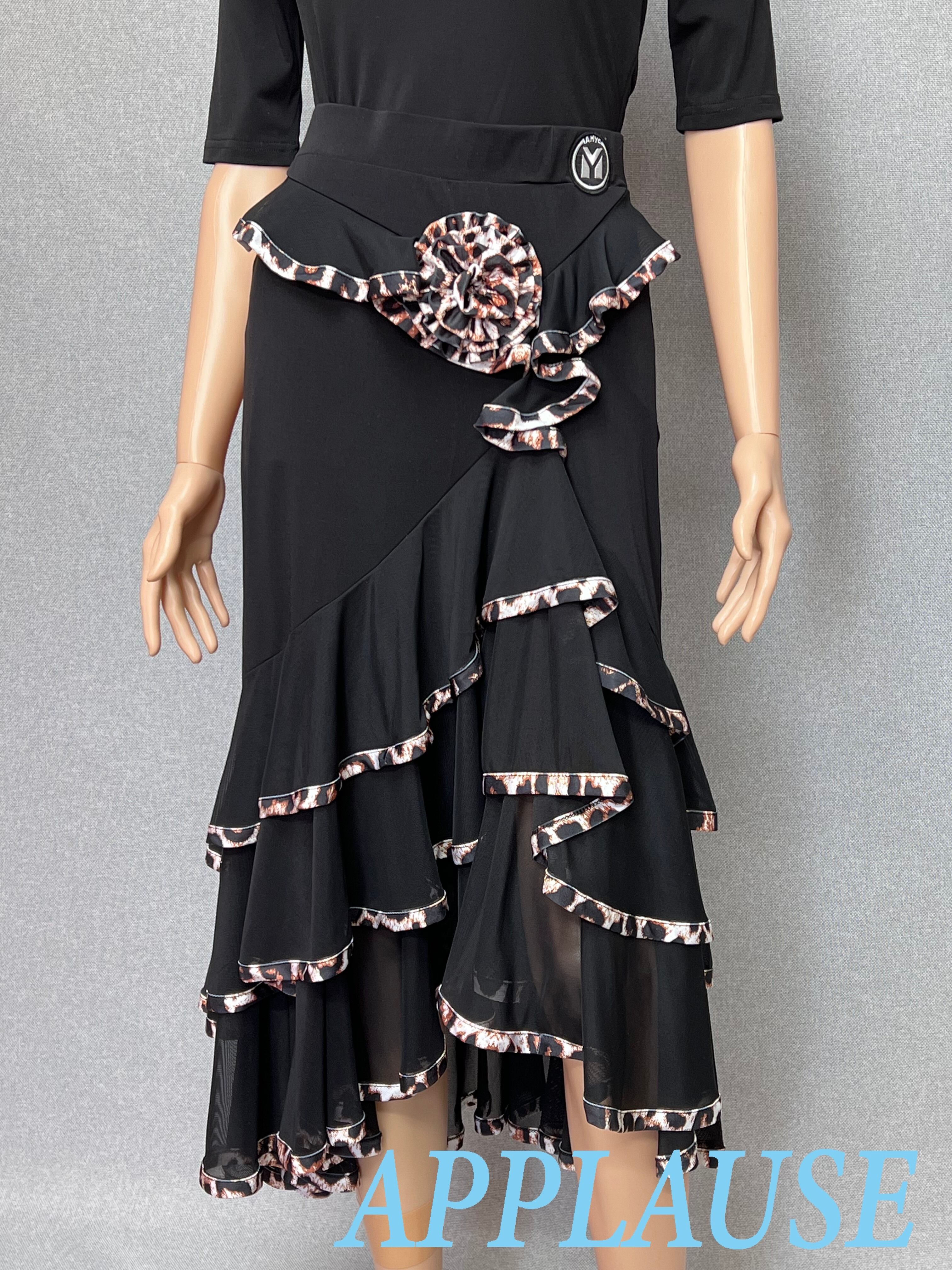 【新着】社交ダンス ドレス　ラテンドレス　　レオパード柄フリルスカート　M〜L   ST-26-6　  デモ・競技用ドレス　発表会衣装　パーティドレス　ワンピース　舞台衣装