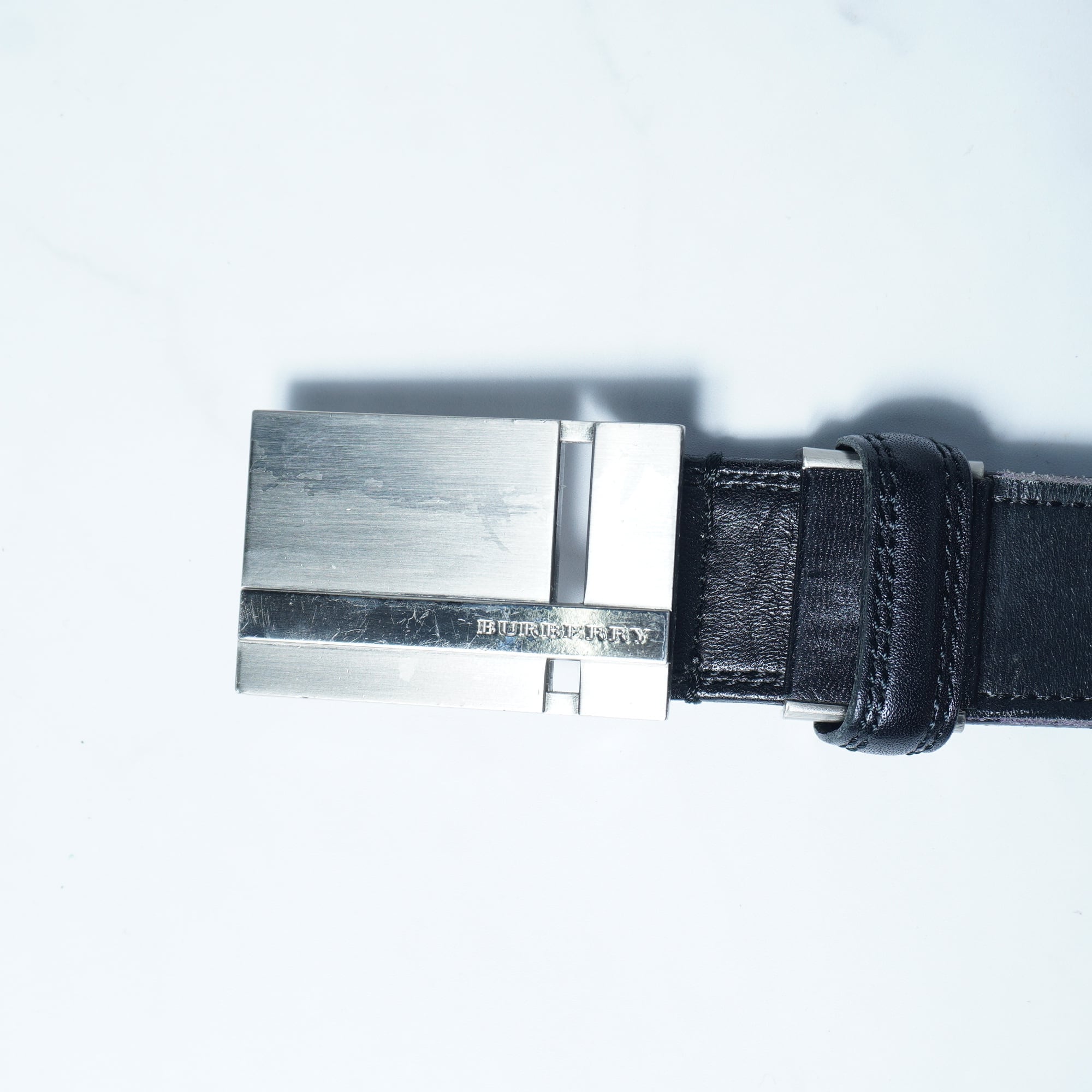 BURBERRY】バーバリー シルバーバックルレザーベルト black | ブランド