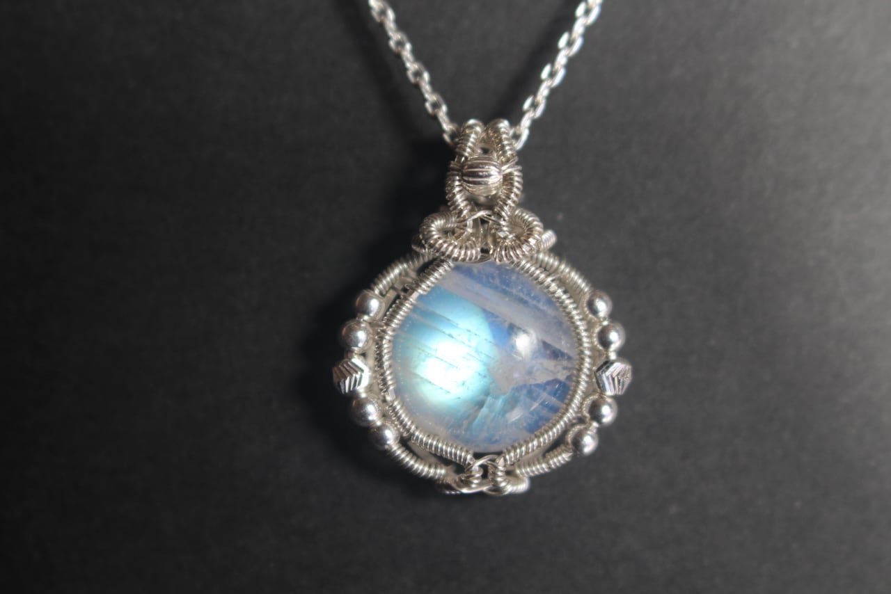 Rainbow moonstone silver925 wire wrapping  pendant