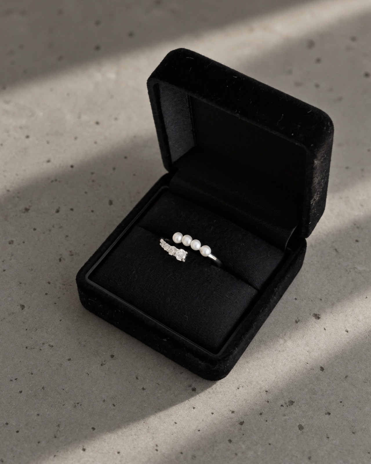 Chélier | swen moissanite ring _ SV925