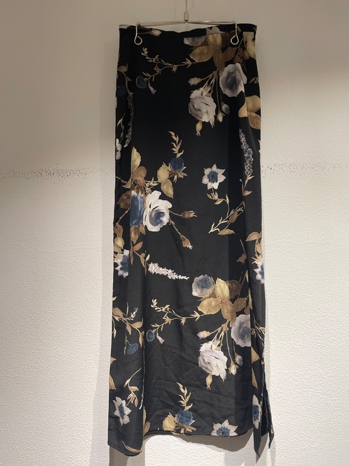 used Flower pattern skirt