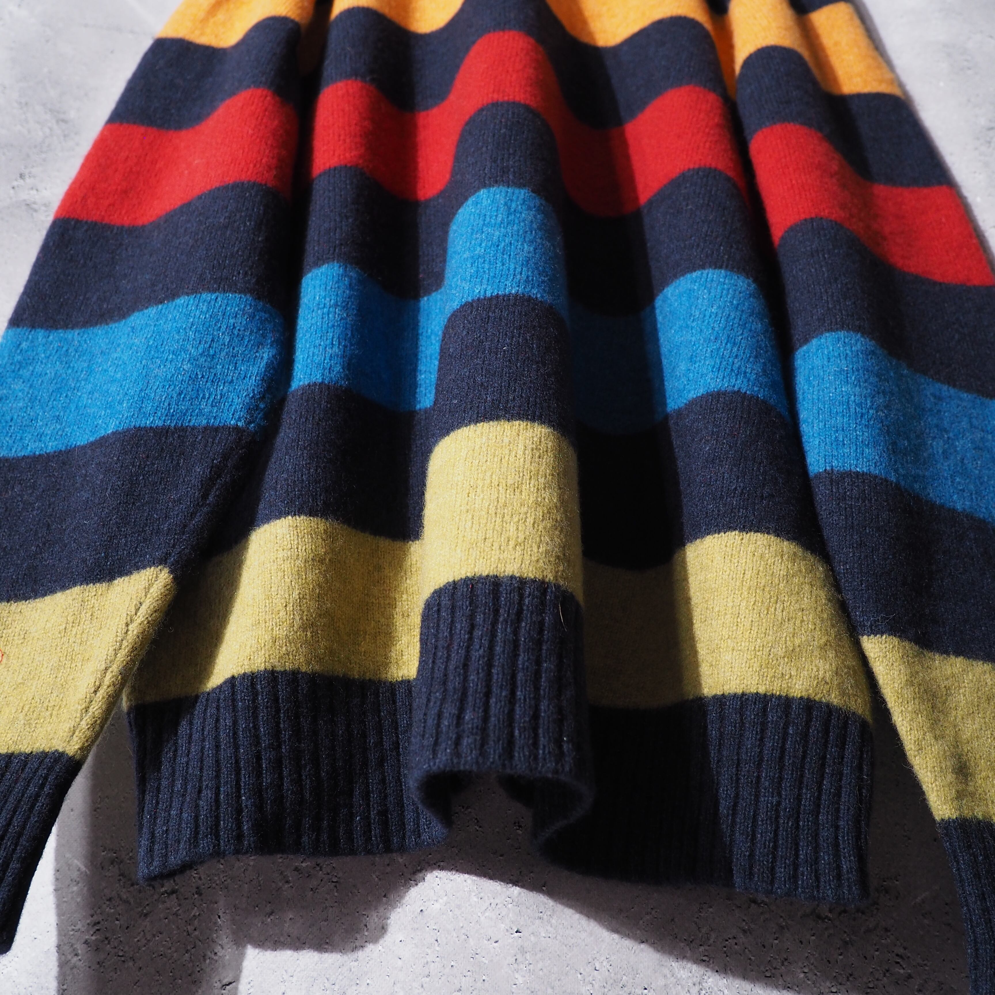 ”OLD NAVY ” multi color Border design Lambs wool knit