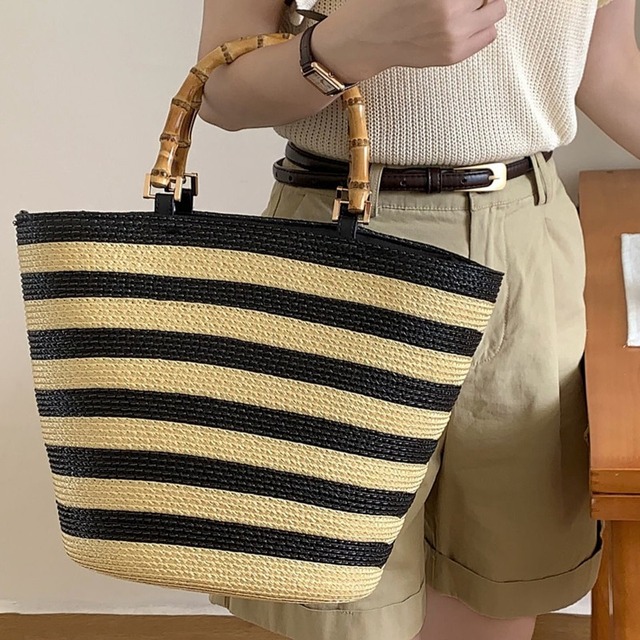 Bamboo handle  striped straw bag A1065