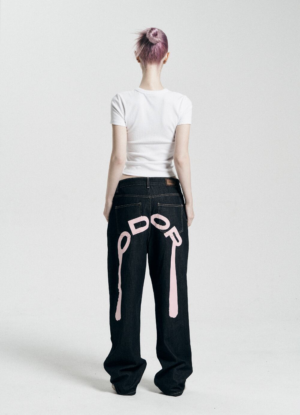 ☆LE SSERAFIM ウンチェ 着用!!【ODOR】Logo drop denim in ☆LE SSERAFIM ウンチェ 着用!!【ODOR】Logo drop denim in