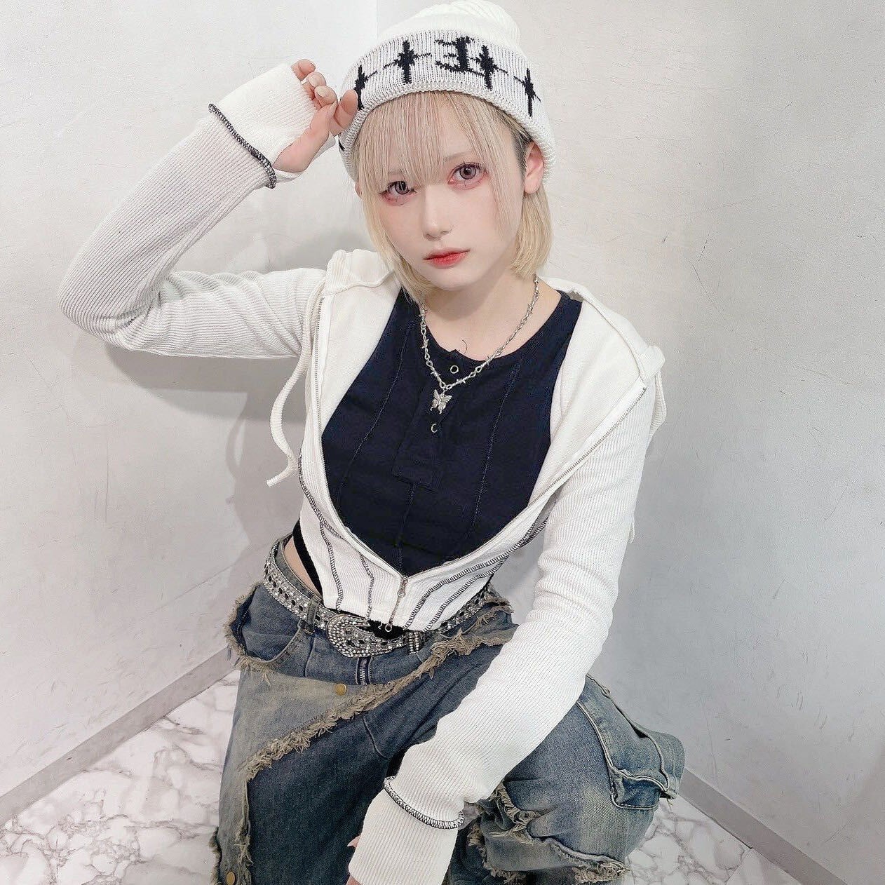 フィンガーホール付き☆メロウショートパーカー | VOLCAN&APHRODITE フィンガーホール付き☆メロウショートパーカー | VOLCAN&APHRODITE