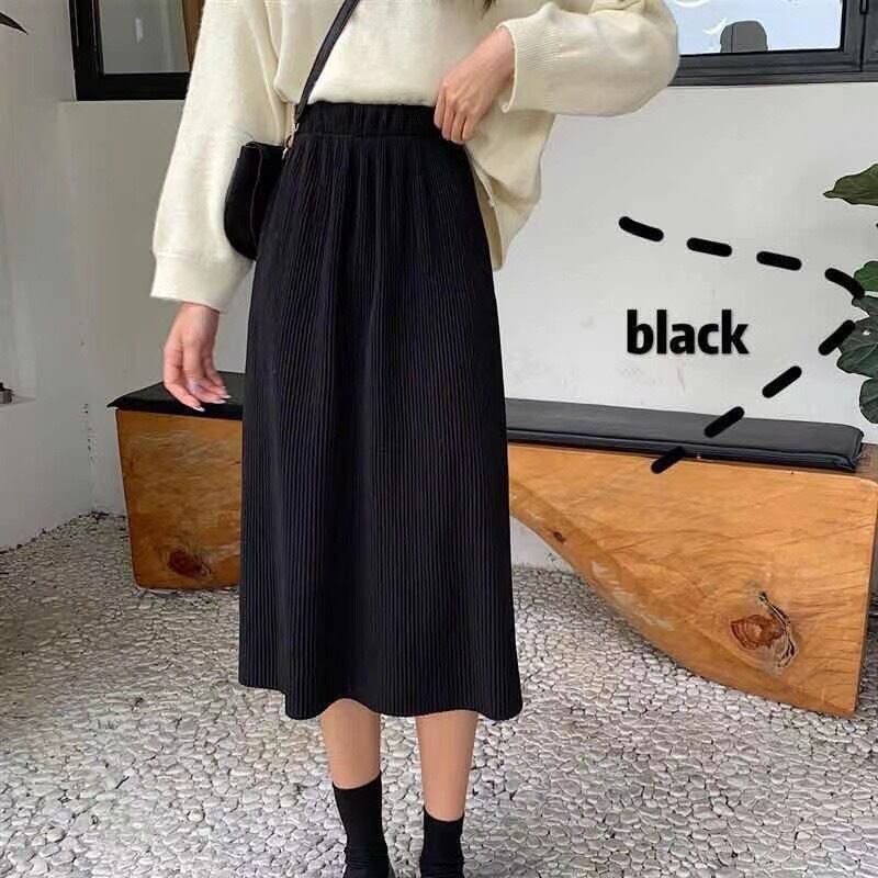 バックスリットリブニットスカート