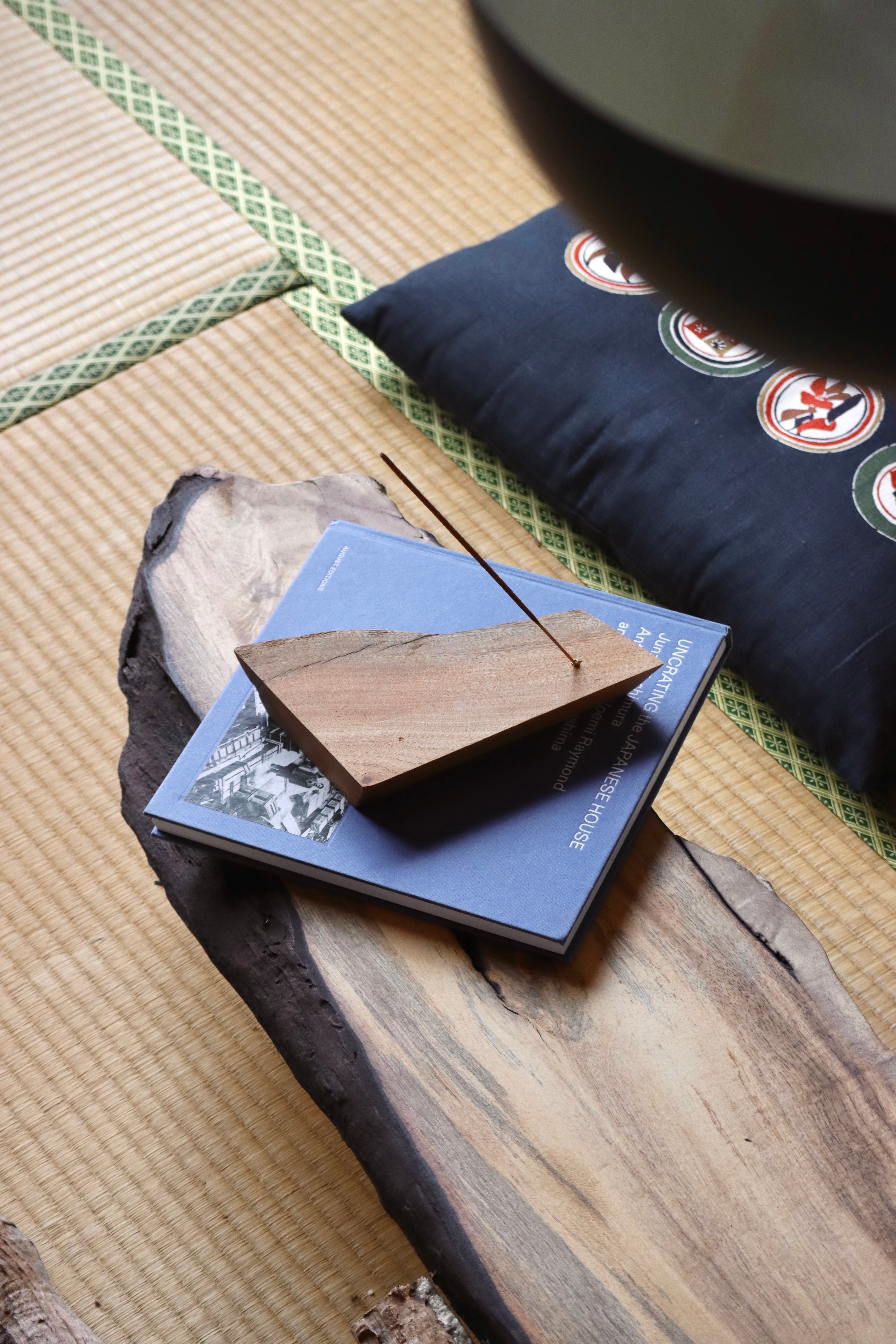 一枚板お香立て 楠 #146