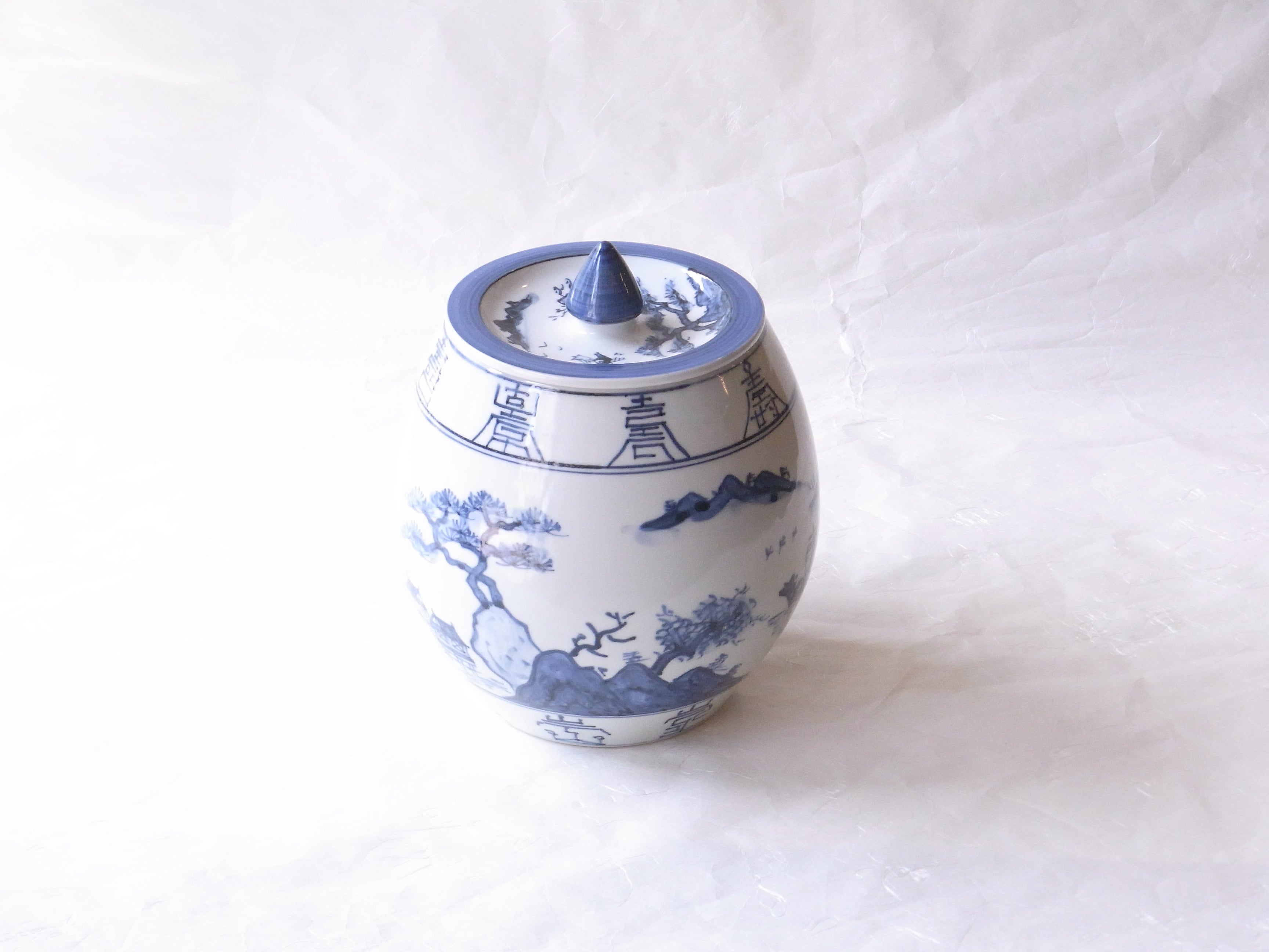 Ｍ８３７　水指　『平安桃山窯造』『染付山水人物文』『芋頭水指』　共箱　茶道具 M837 水指 『平安桃山窯造』『染付山水人物文』『芋頭水指』 共箱