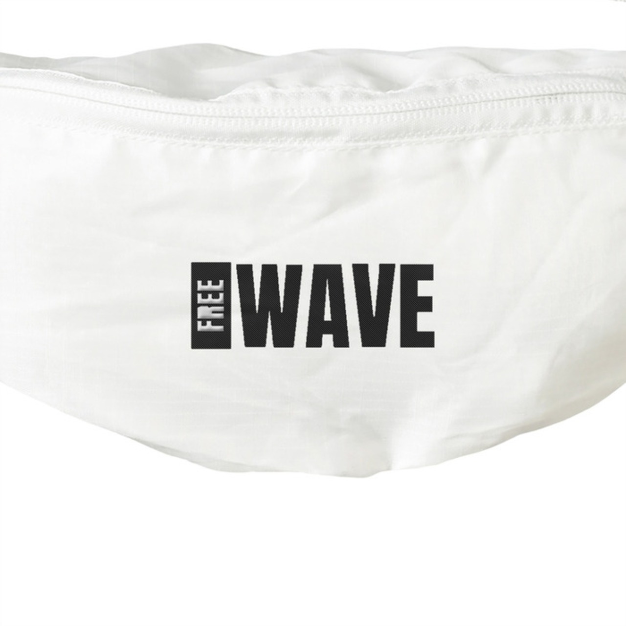 FREEWAVE ボディバッグ ホワイト