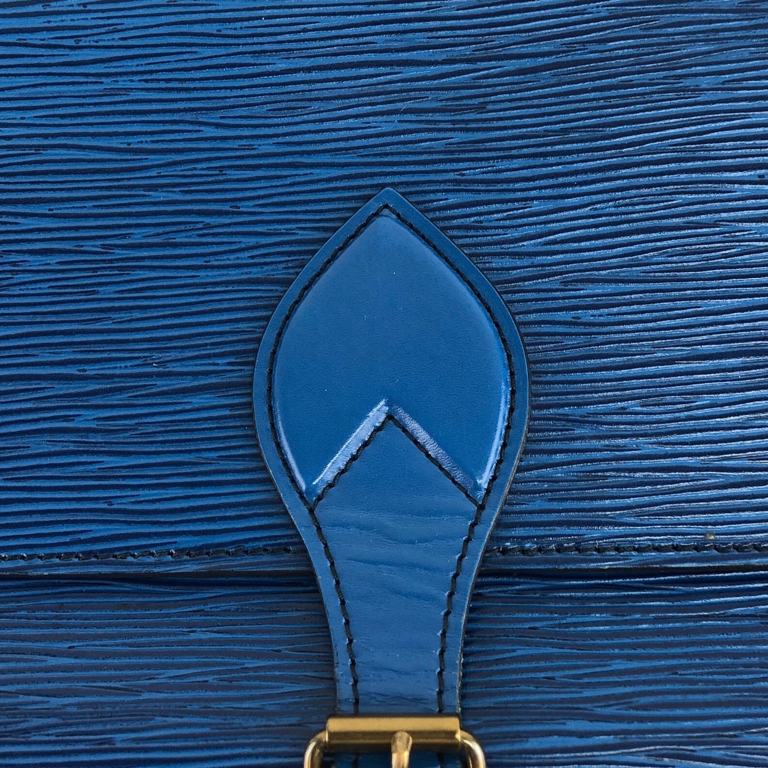 LOUIS VUITTON ルイヴィトン エピ ショルダーバッグ ブルー レザー
