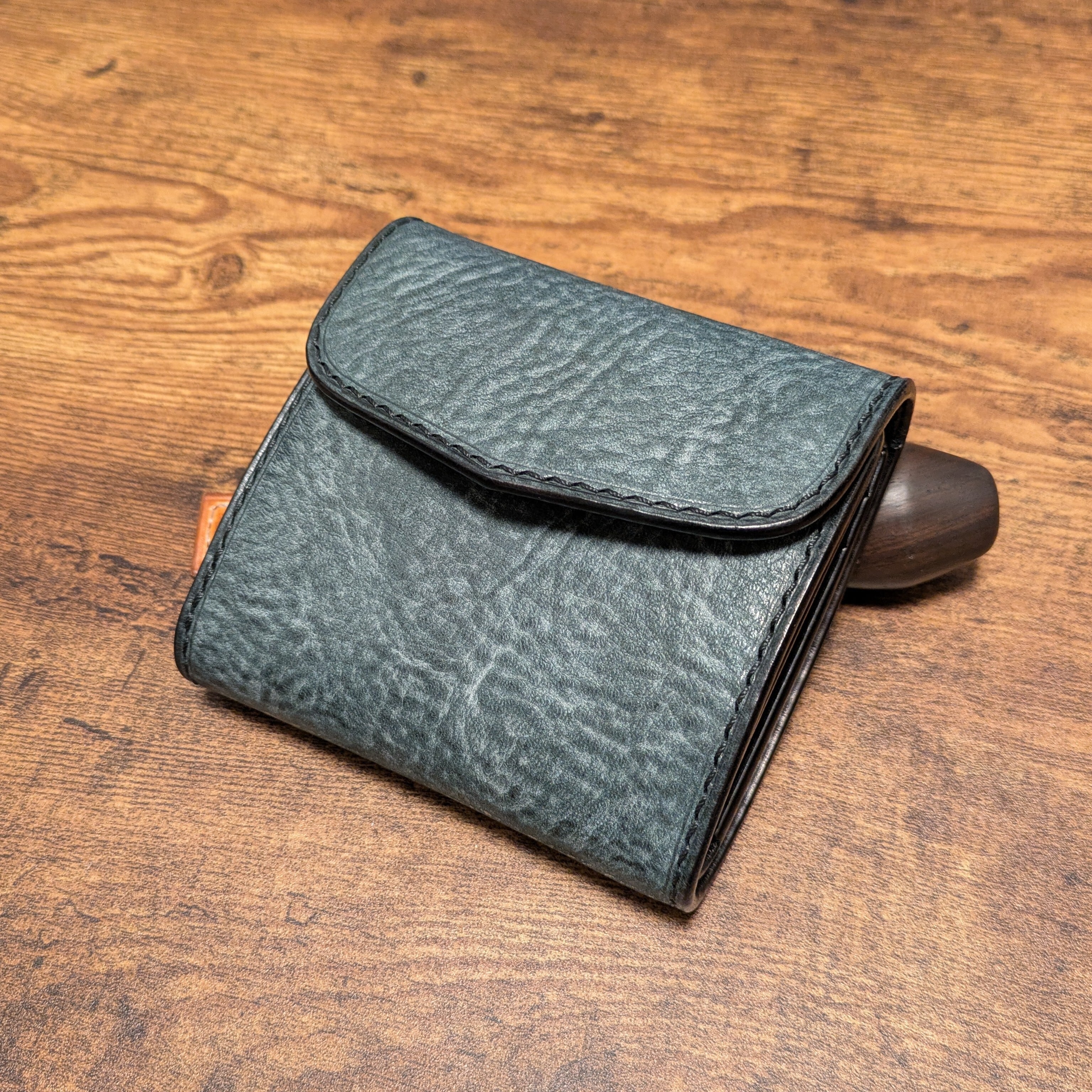 三つ折りショートウォレットno9ray silver &leather 未使用 三つ折りショートウォレットno9ray silver &leather 未使用 三つ折り