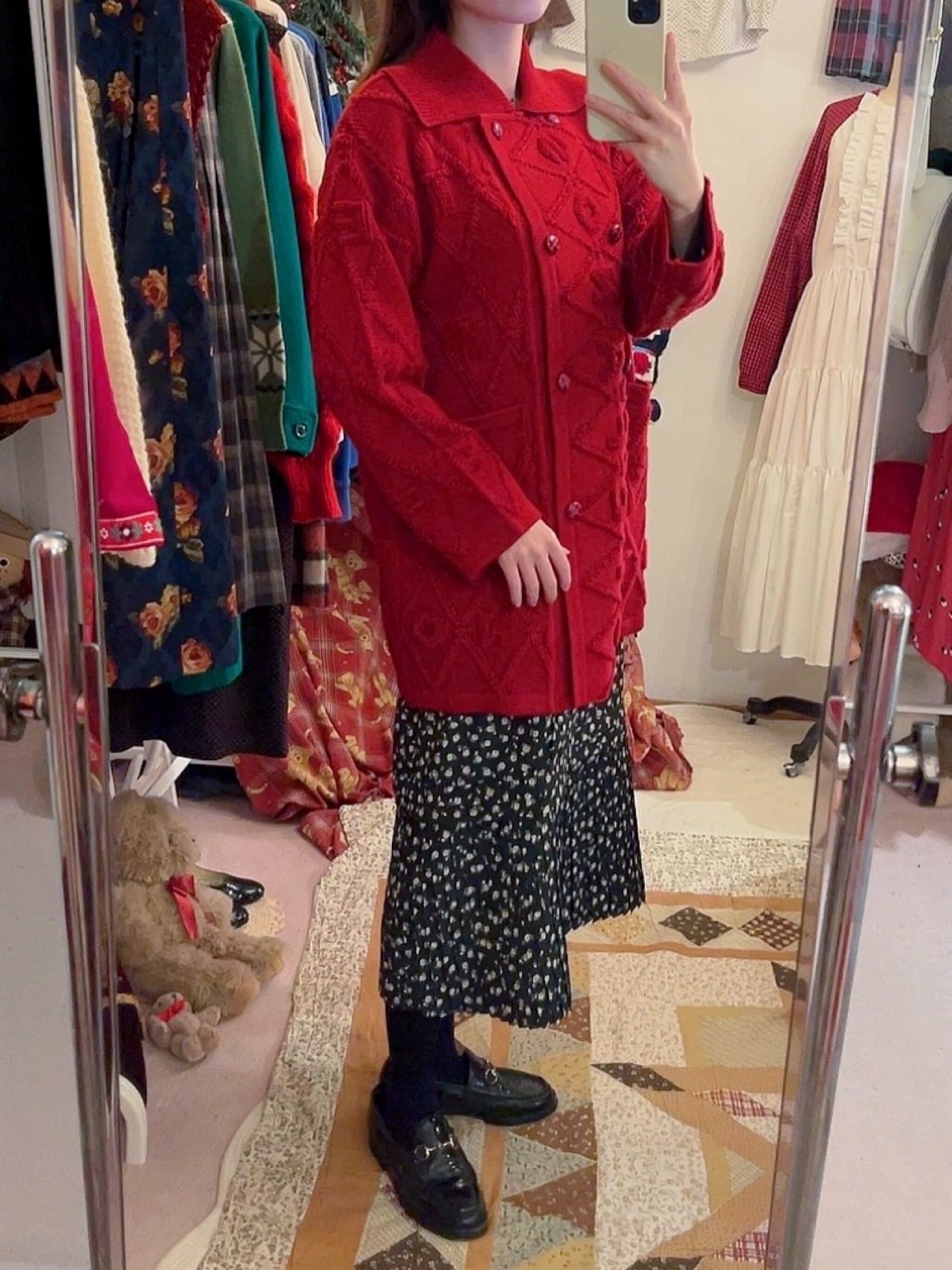 red diamond pattern double button knit