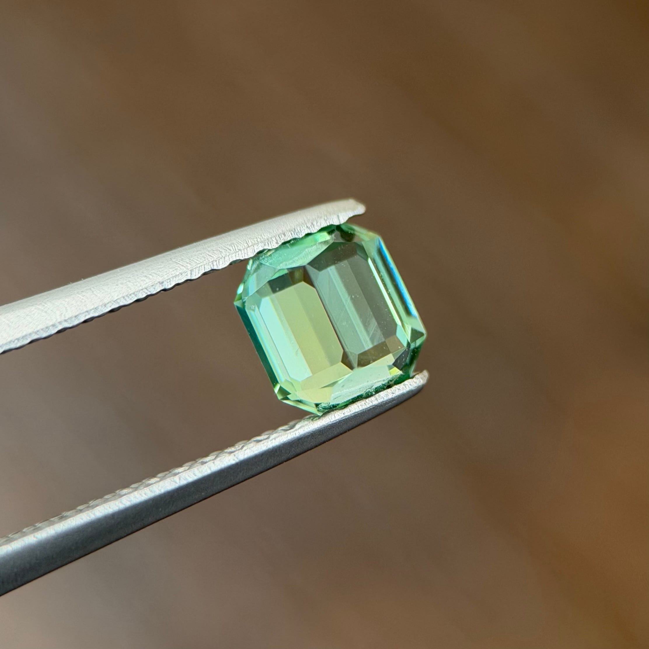 新春企画 [3] トルマリン 5.2x4.9mm, 0.79ct, アフガニスタン産