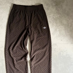 【OLD CLOSET】adidasモノグラムトラックパンツ