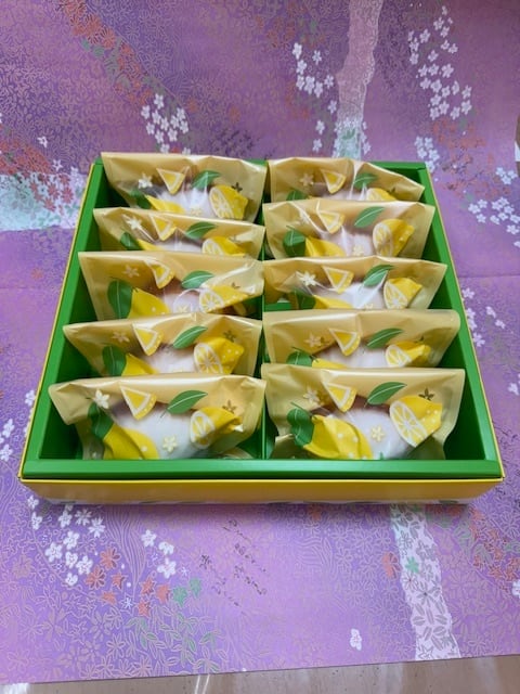 レモンケーキ 10個箱入り