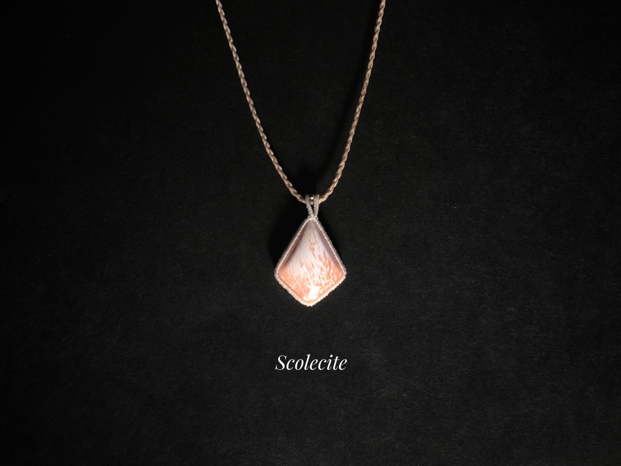 スコレサイト macramé necklace