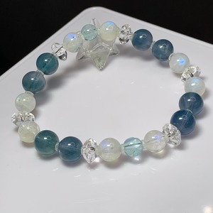 フローライト×ホワイトラブラドライト✩デザインブレスレット