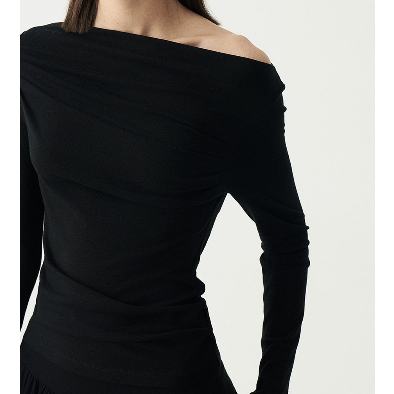 Asymmetry Off-Shoulder Top T3703