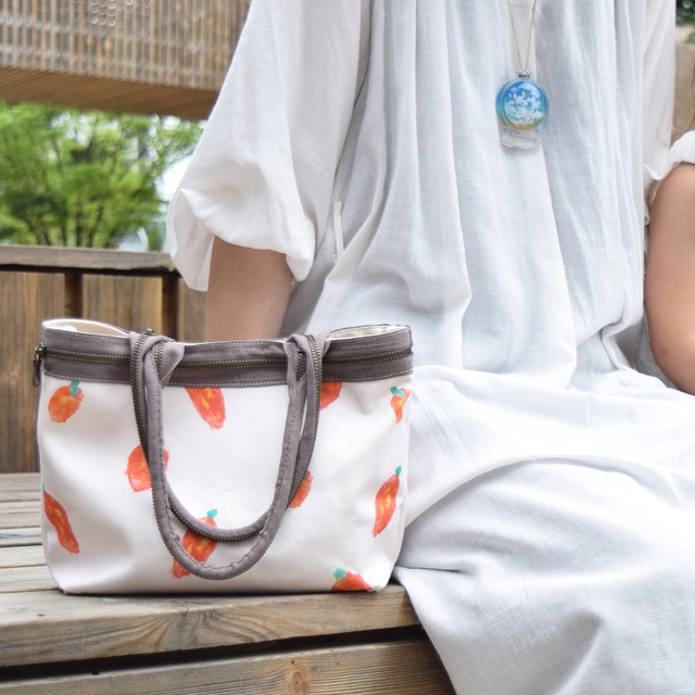 子どもの絵でオーダーメイド☆キャンバスミニトートバッグ☆軽やかながら裏地にもキャンバス地を使用したしっかりフォルム