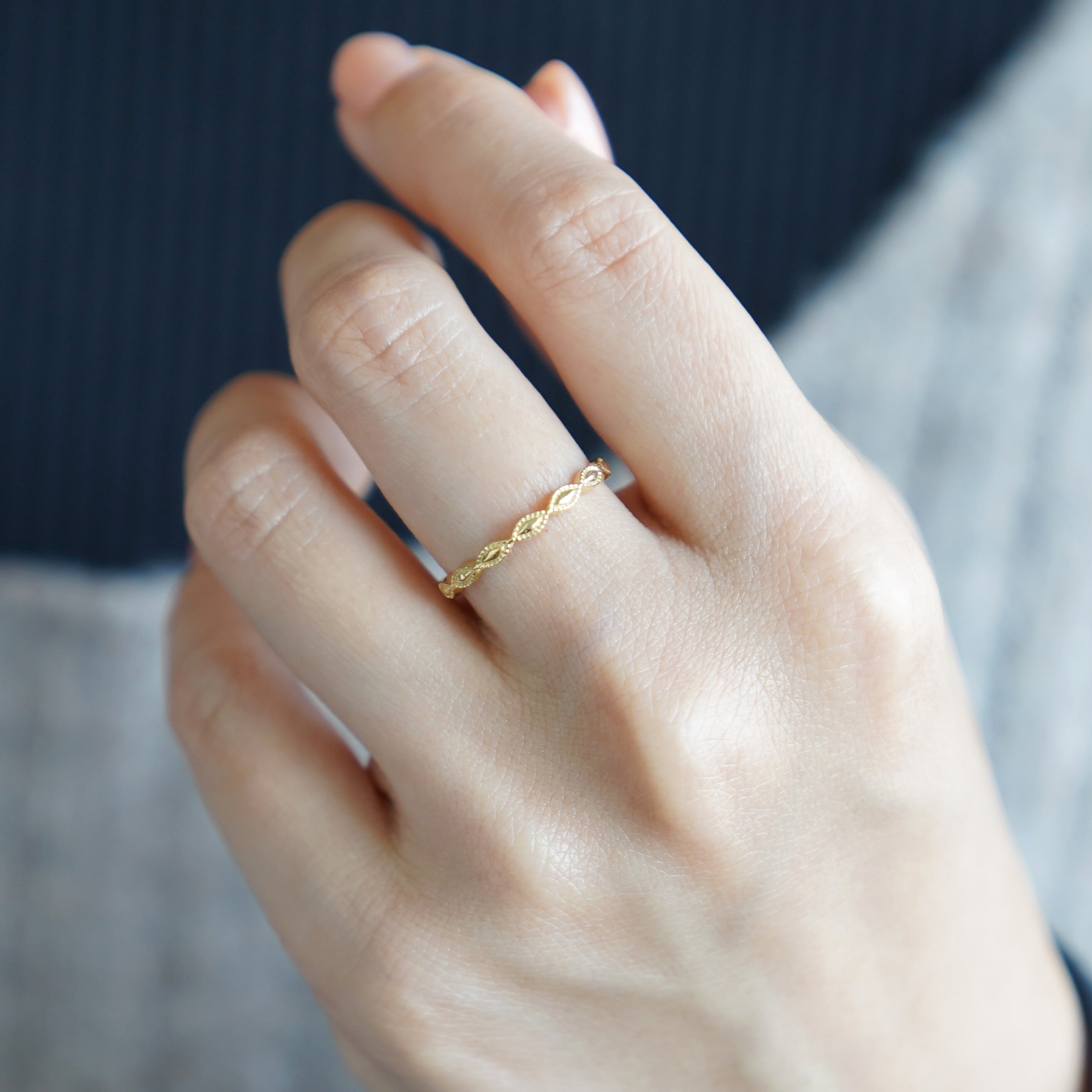 ミル打ちのリーフエタニティリング ゴールド《送料無料》