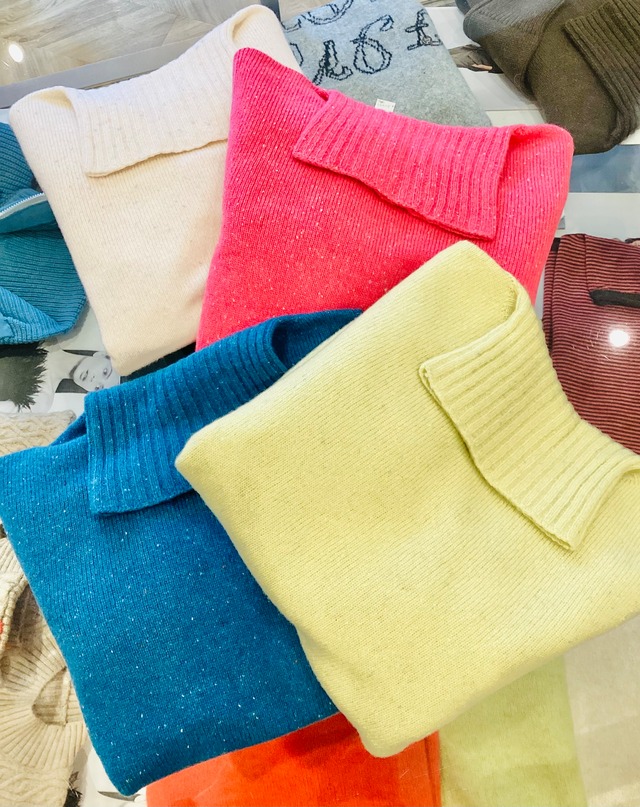 ホールガーメントネップヤーンニット