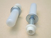 クローゼット折戸 ガイドピン 11ｍｍ溝幅用 セキスイ（ 積水 ）、パナソニック、ナショナルなど ガイドピボット 上下兼用 バネ式 ガイドランナー ガイド 数量：1本