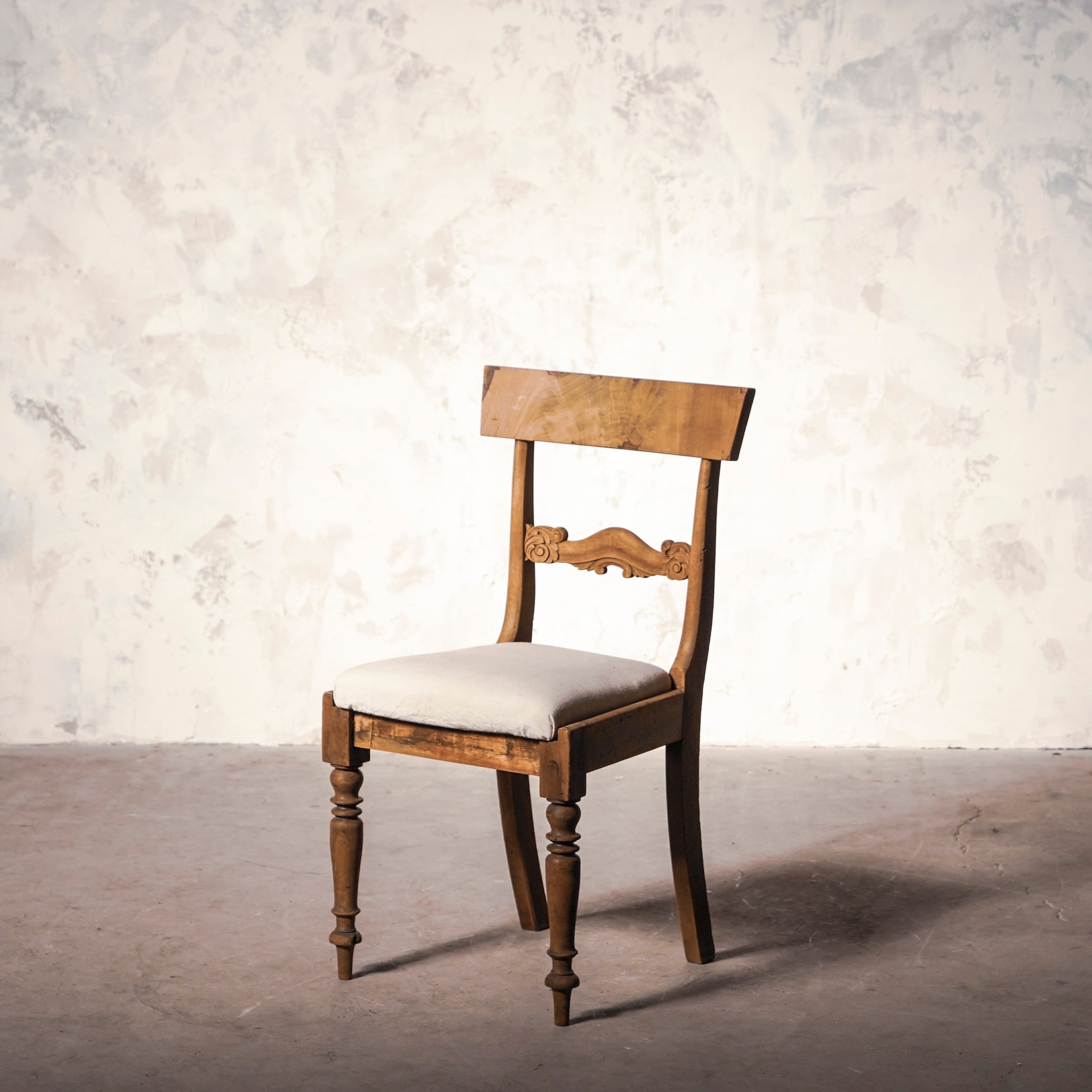 チェア/ファブリックチェアー/ベルギーアンティークチェアー/剥離家具/ディスプレイ/空間装飾