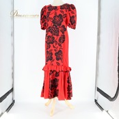 フラダンス 衣装 ワンピース ドレス ブラック系 レッド系 ツーカラー ハイビスカス柄 モンステラ柄 パフスリーブ フリル かわいい 鮮やか 華やか 明るい 赤 黒 ハワイアンダンス レディース ハワイアン アロハ ハワイアンプリント ダンス レッスン 練習