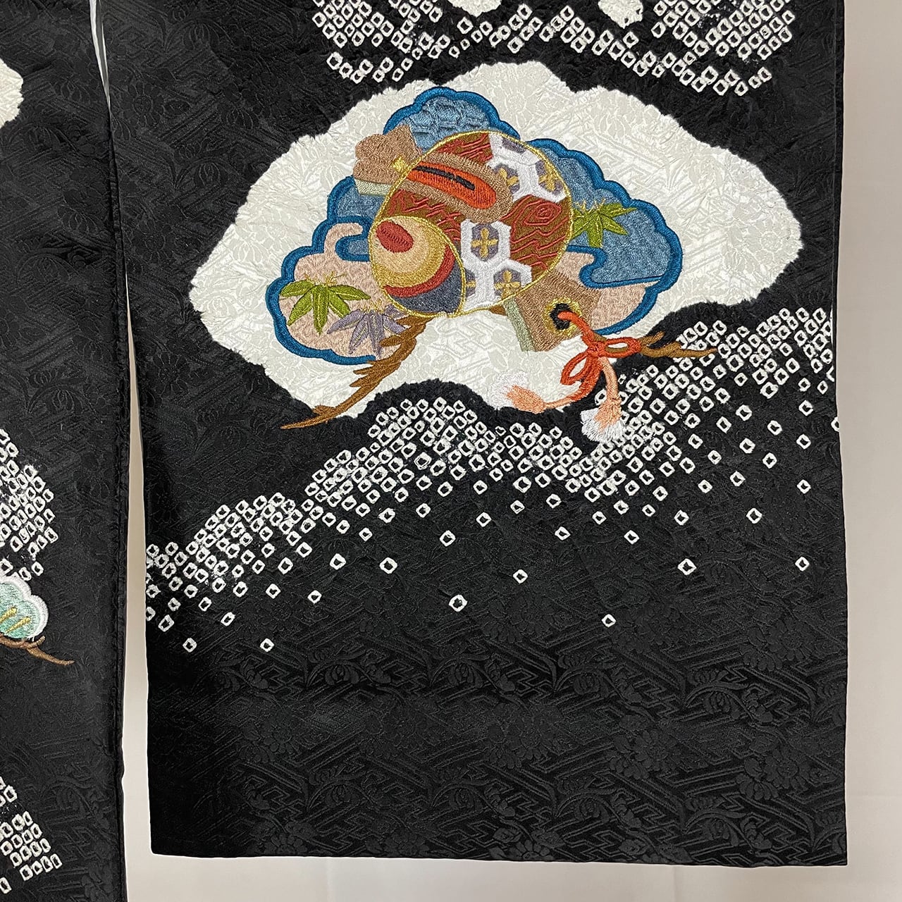 着物リメイク正絹タペストリー