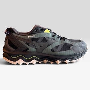 "UNISEX"WAVE MUJIN TL GTX-Khaki×Charcoal×Yellow(ゴアテックス/防水)〖MIZUNO〗D1GA2373