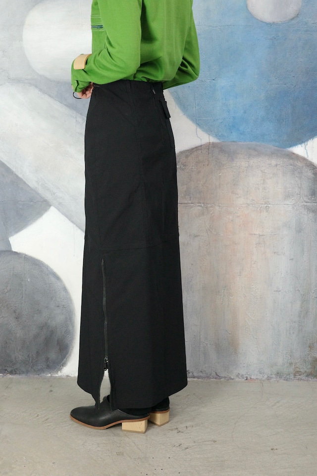 Minimal design long skirt