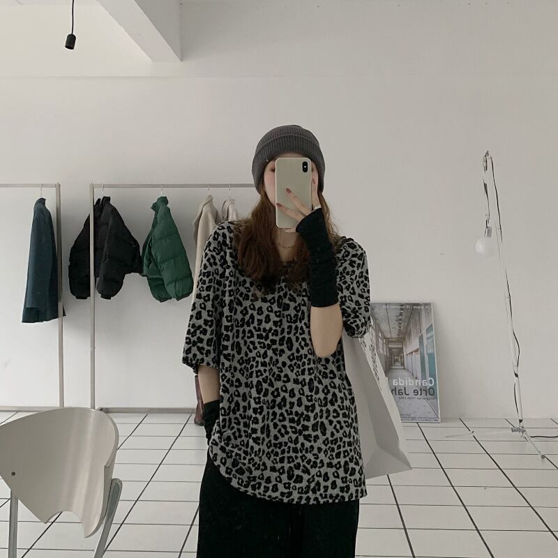 Tシャツ シャツ ルーズレオパードプリント柄スプリングラウンドネックトップス 春物 Oネック ブラックストロベリース60766981160