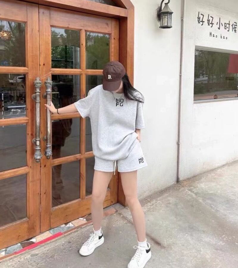 リラクシーな雰囲気♪ ワッフル ロゴ ビッグシルエット カットソー