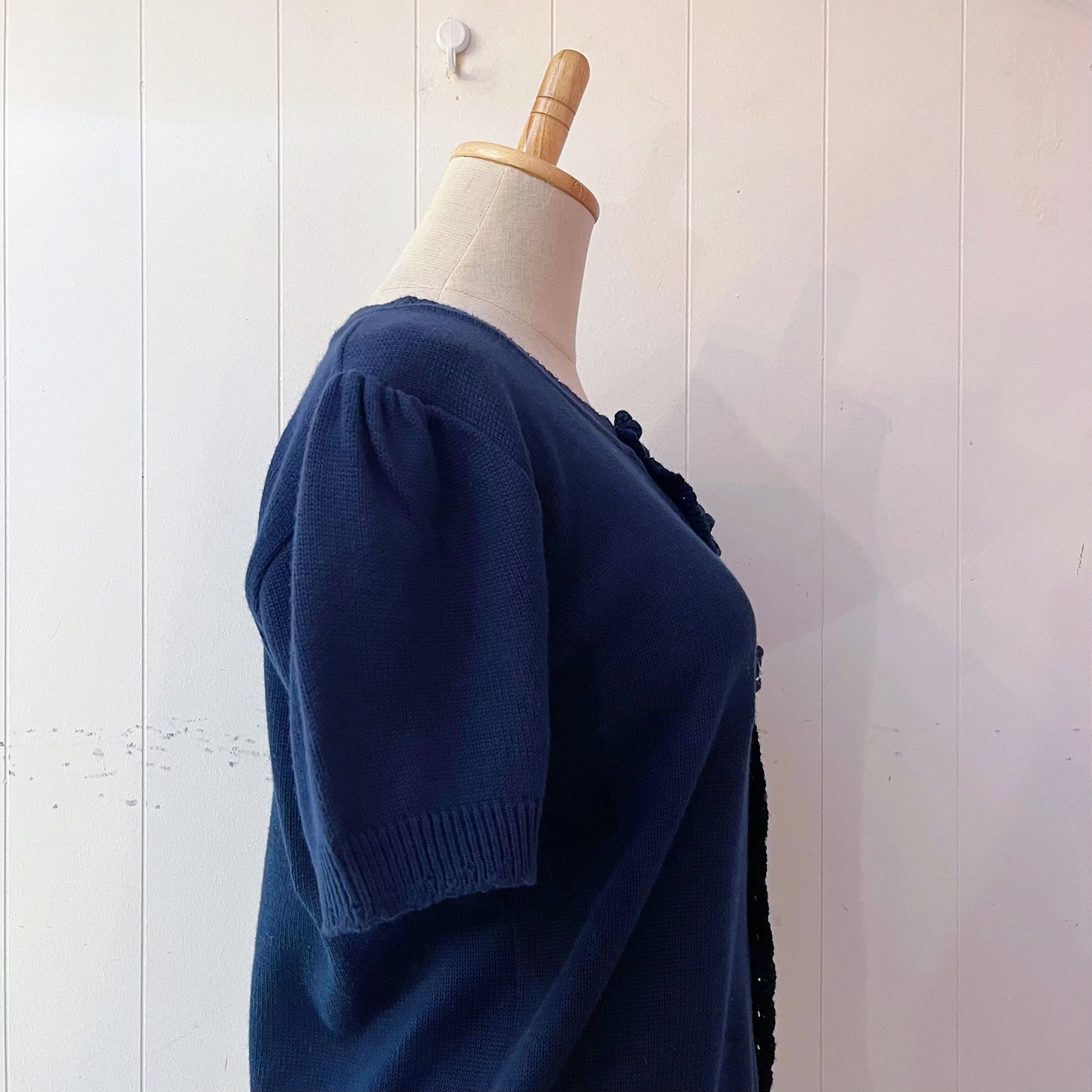 flower button navy knit cardigan