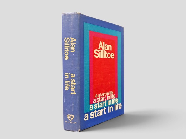 【SL1363】【FIRST EDITION】A Start in Life(1970) /Alan Sillitoe