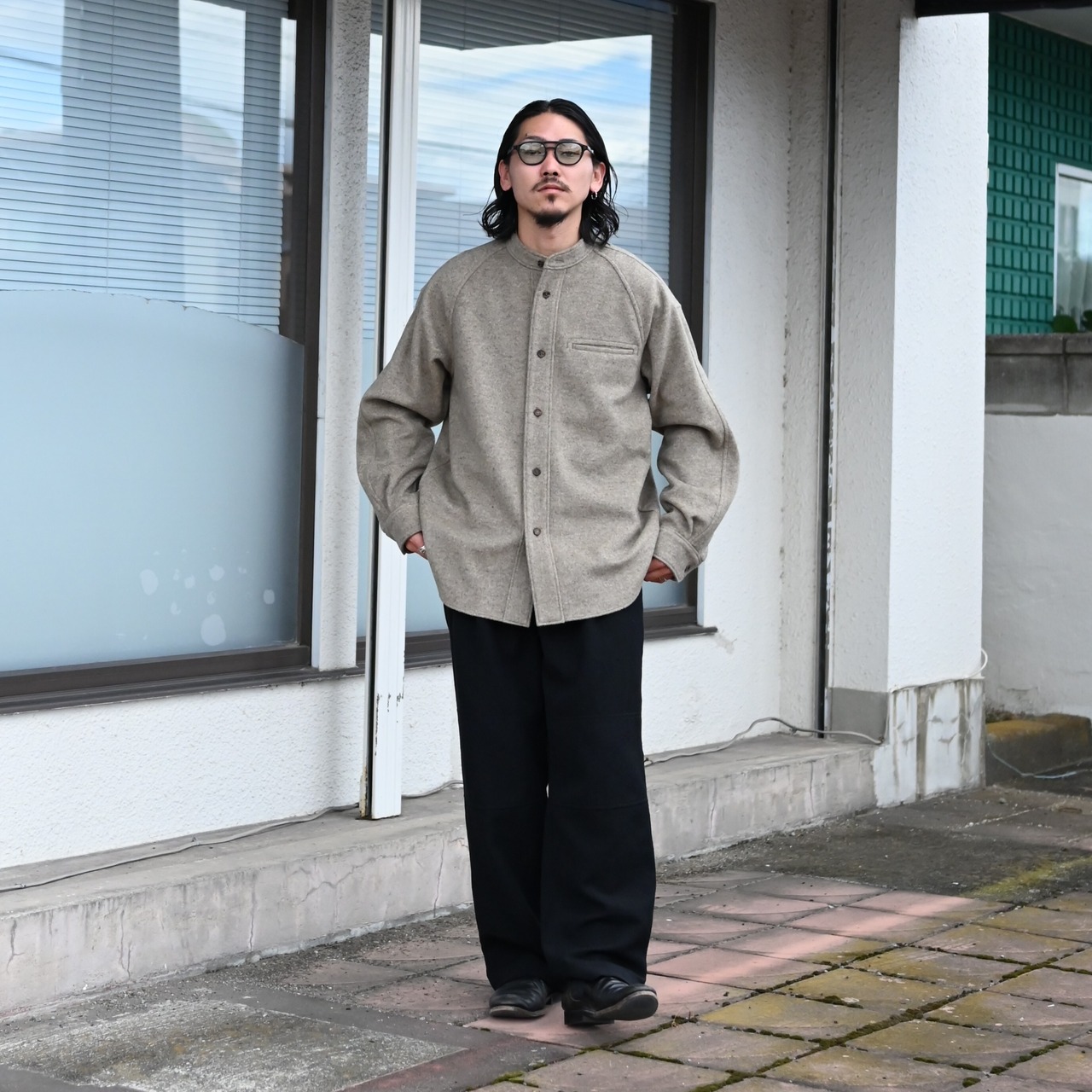 山内(ヤマウチ)、ウォッシュドウールリネンツイル・ツナギパンツ、ウールシャギー・スタンドカラーシャツジャケット