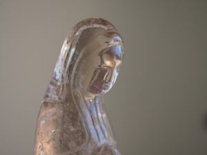 レアンドロ　ソウザ作　スモーキーエレスチャルクォーツマリア様×ブラックオブシディアン台座付き④
