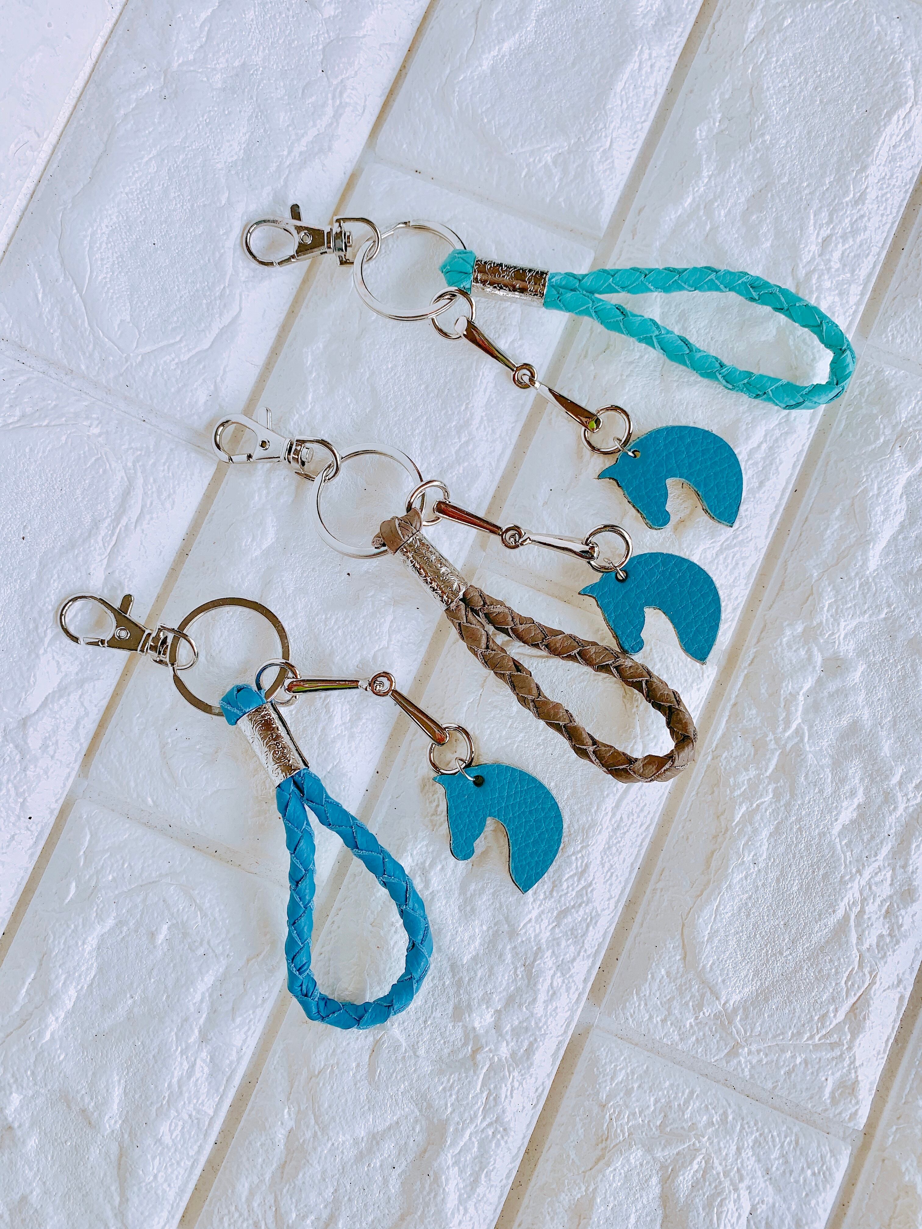 四つ編みレザーキーリング