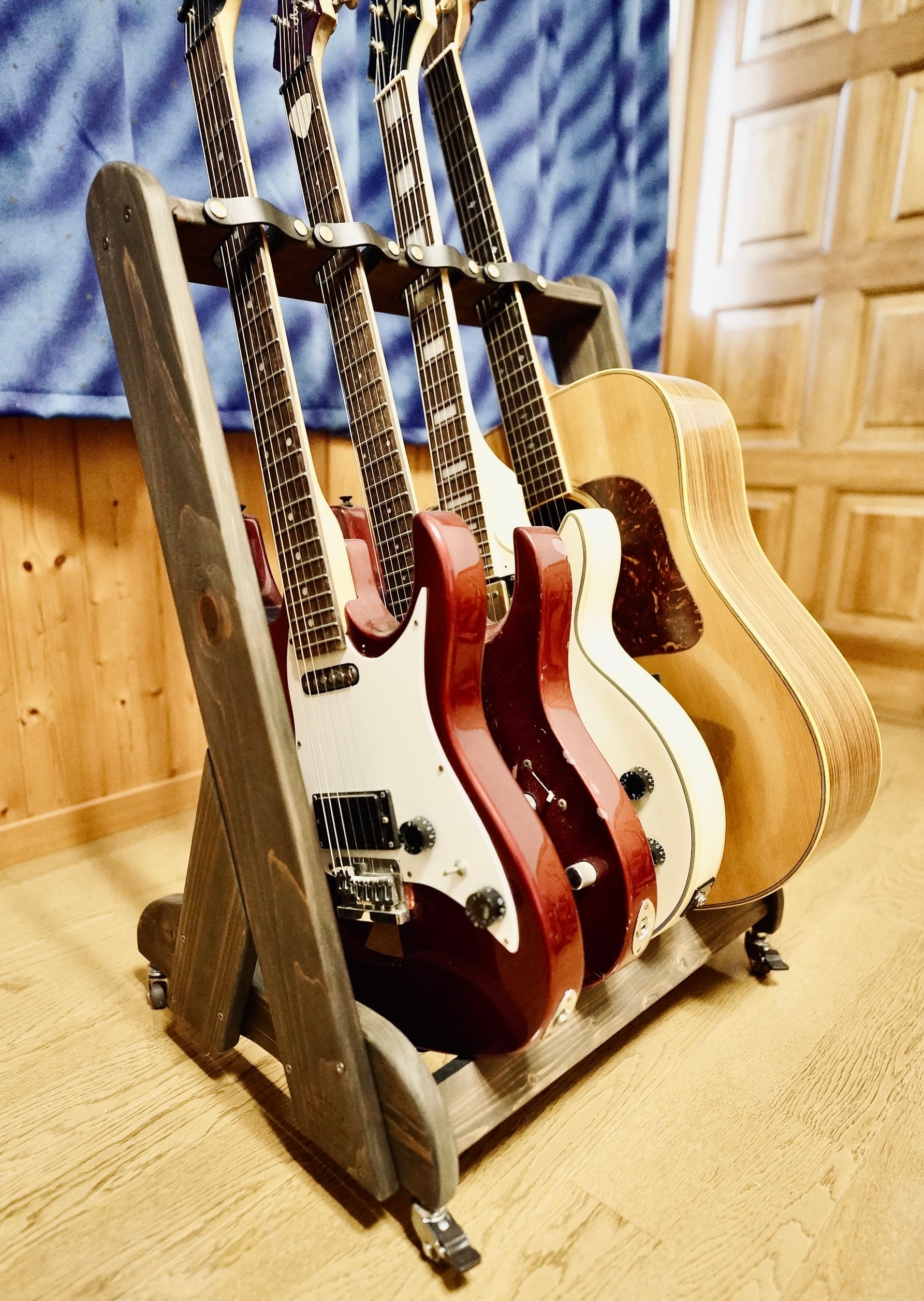 ギター・ベーススタンド | 手作り木工 レスポーラー夢工房