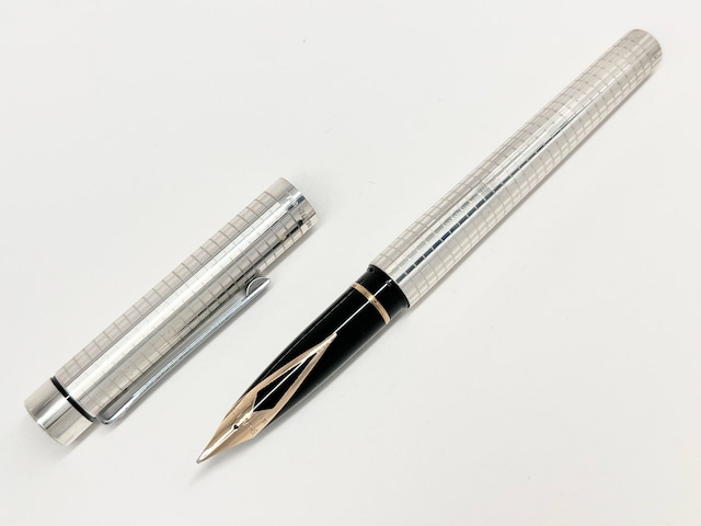 1982　シェーファー タルガ １００６　SHEAFFER Targa 1006　（中字）　14K　　　　　02795