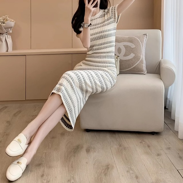 ボーダースリムニットワンピース　21768