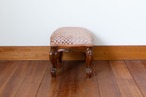 「暮らしを彩るフットスツール」　ブナ材/アンティーク家具/ブレード仕上げ/サスティナブルクラフト