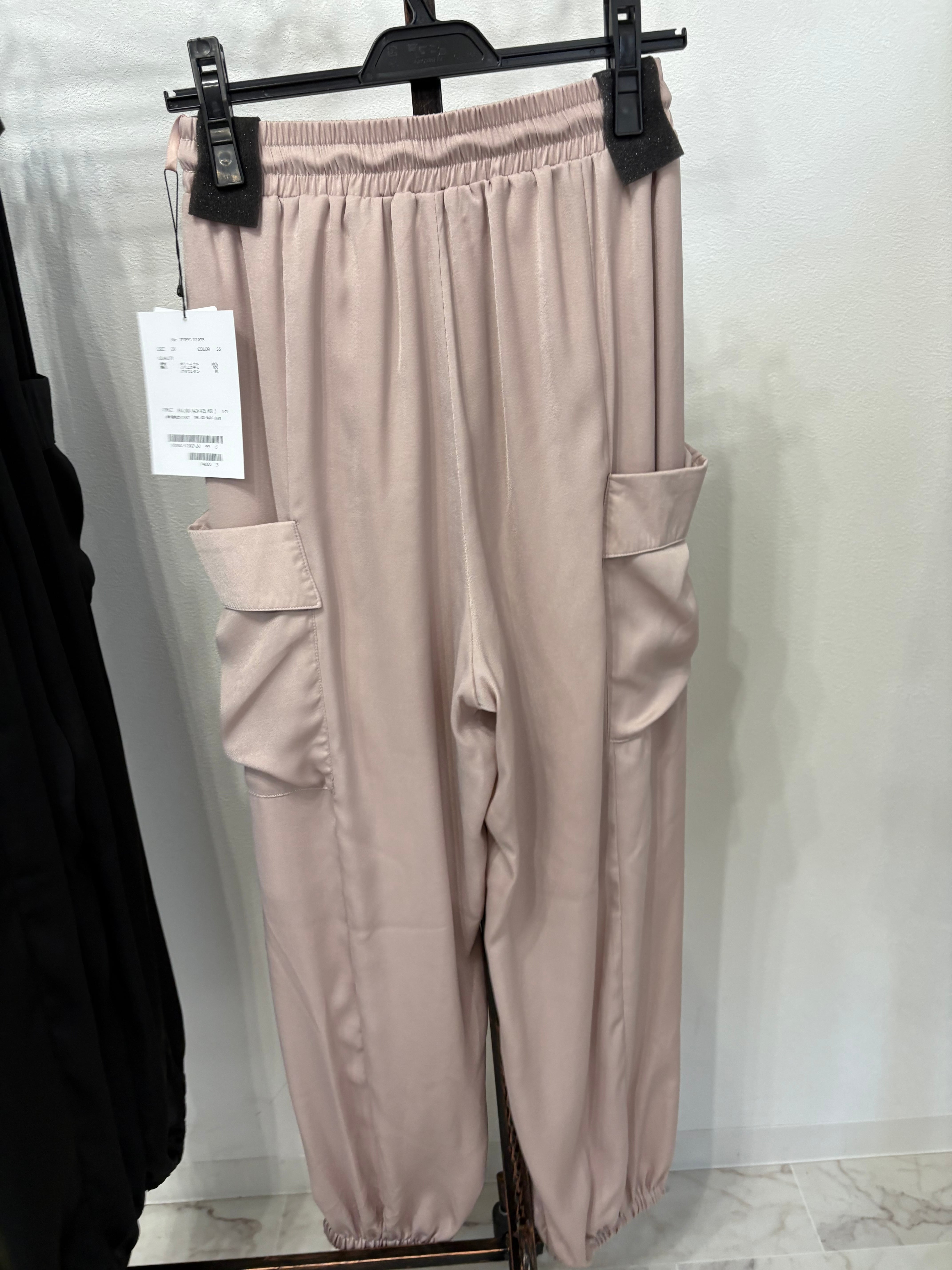 GALENA サテンカーゴパンツ 70060-1100 | レディースファッションミミ