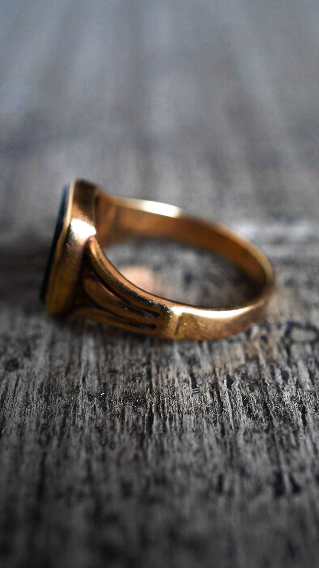 1952】U.K. VINTAGE 9ct イエロー ゴールド スクエア シグネット 