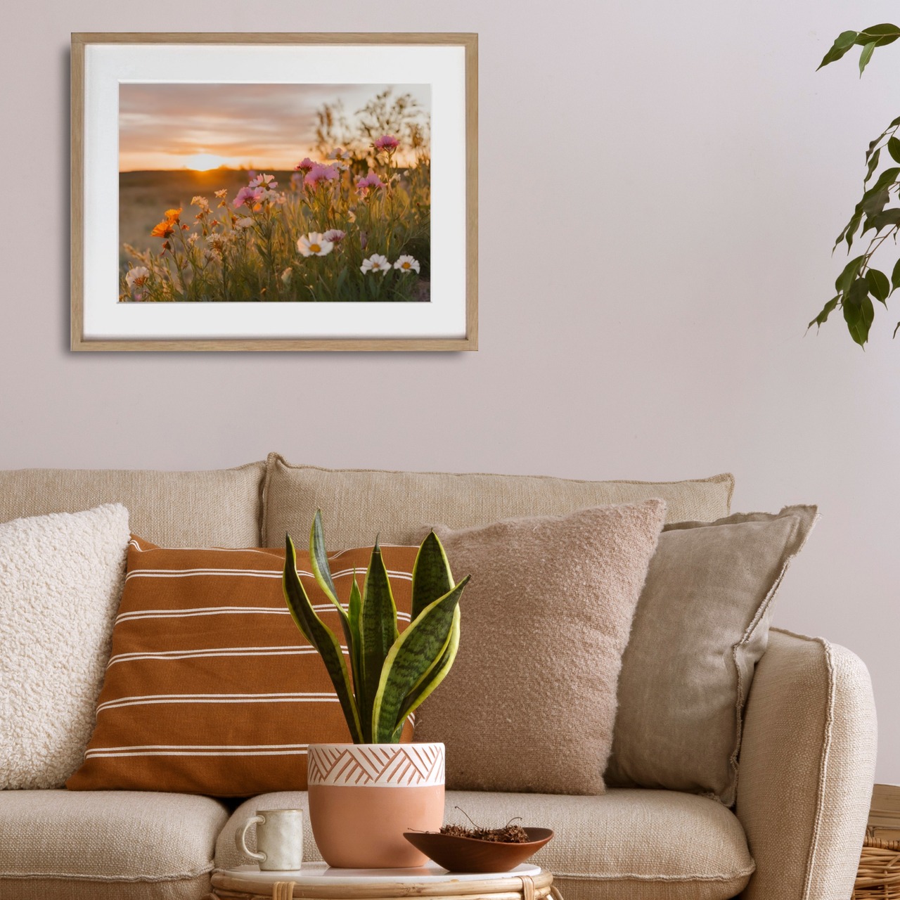 Lavish｜夕暮れの花畑アートポスター｜オレンジに染まる優雅な光景が広がる癒しの1枚｜北欧ナチュラルに合う額縁付き完成品｜A4ポスター
