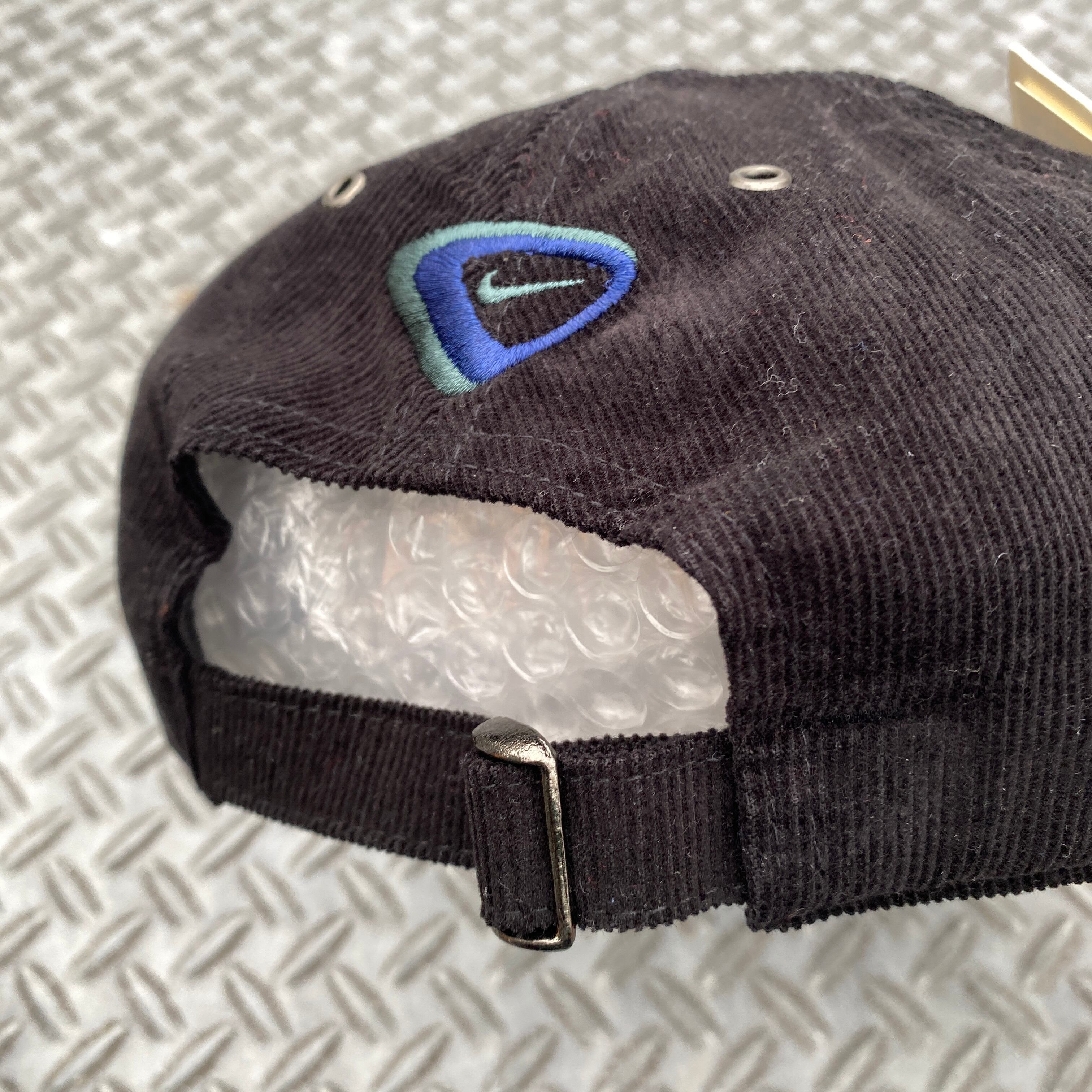 90s NIKE Deadstock Black Corduroy Cap / Delta Embroidery