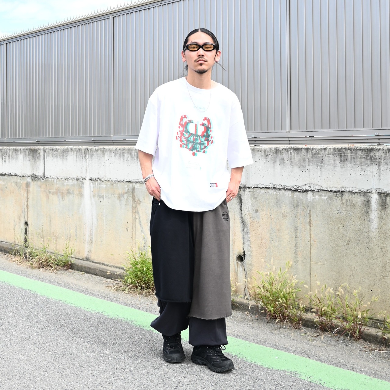 Leh / Contemporary Big Size Slit T-SH-2