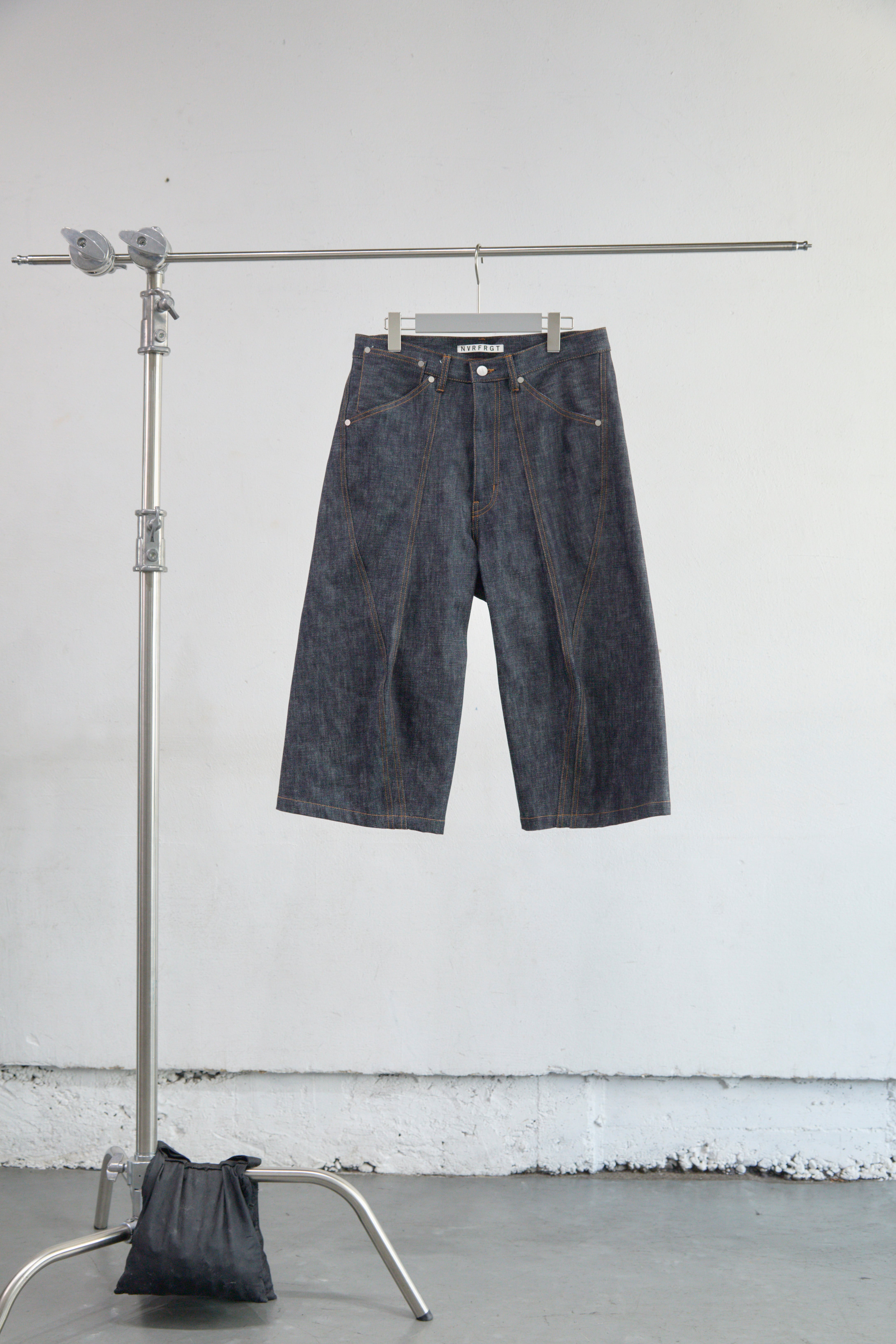 NVRFRGT】3D TWISTED JORTS(RAW INDIGO)〈国内送料無料〉 | STORY