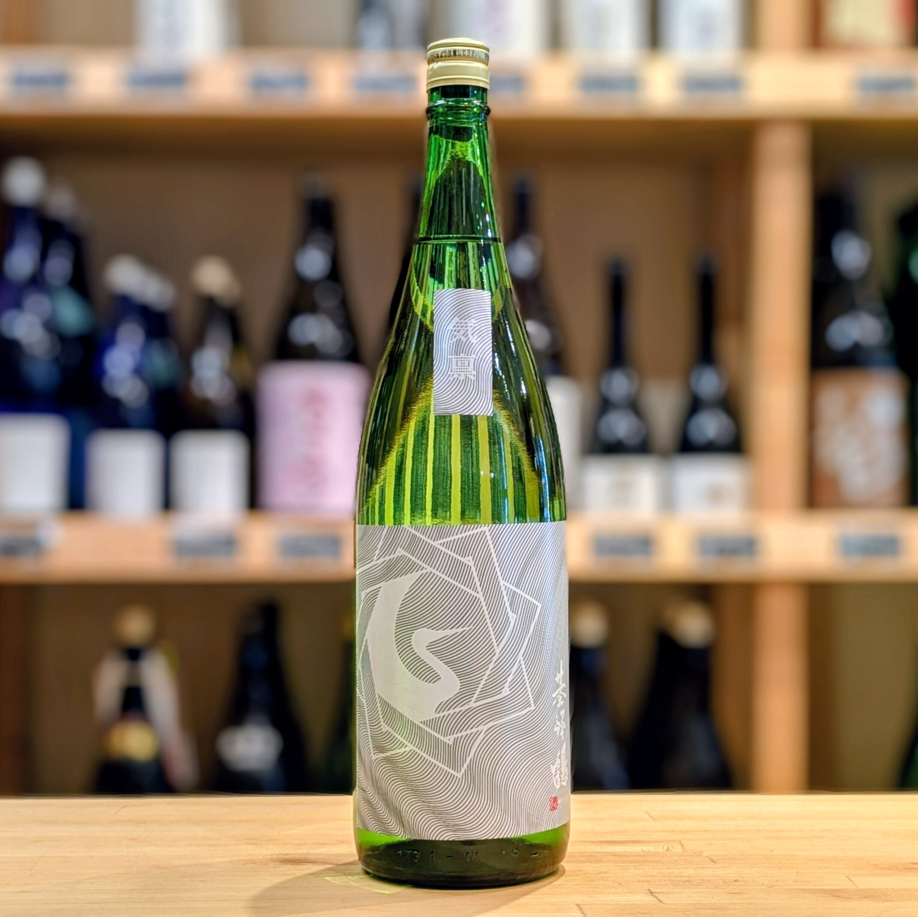 基峰鶴 気禀（きひん）1.8L【日本酒】 | 千鳥屋酒店